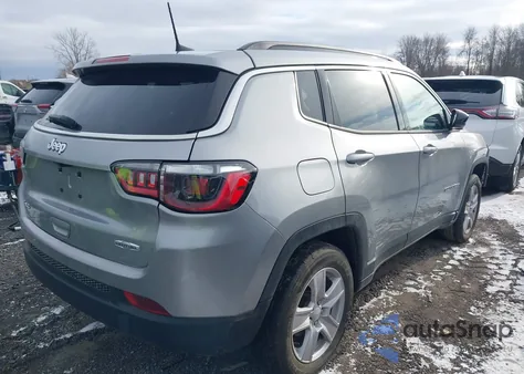 2022 Jeep Compass Latitude 4X4 from USA, damaged, VIN 3C4NJDBB1NT237714